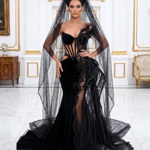 Caprice – schwarzes Hochzeitskleid von frecH