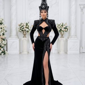 Jais – schwarzes Hochzeitskleid von frecH